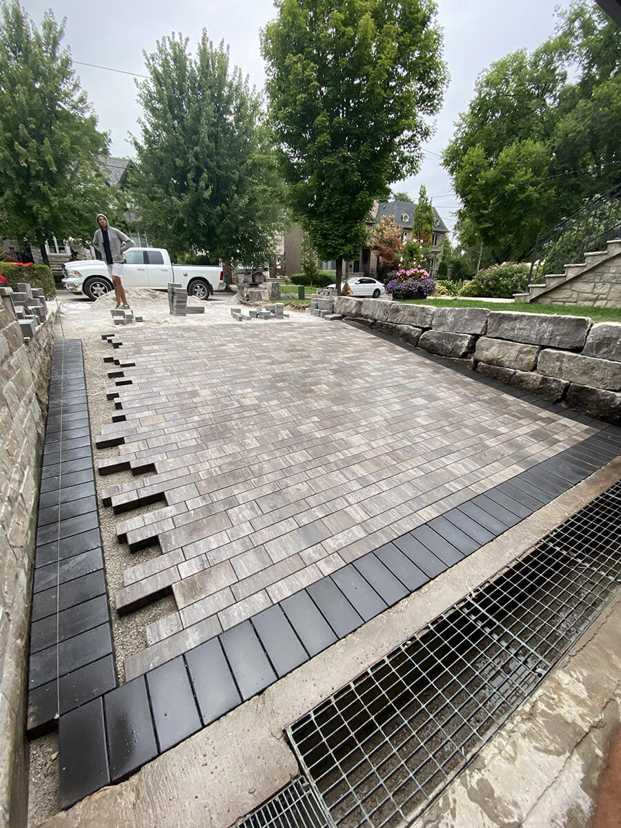 INTERLOCKING BRICK, STONE, CONCRETE PAVERS FOR DRIVEWAYS